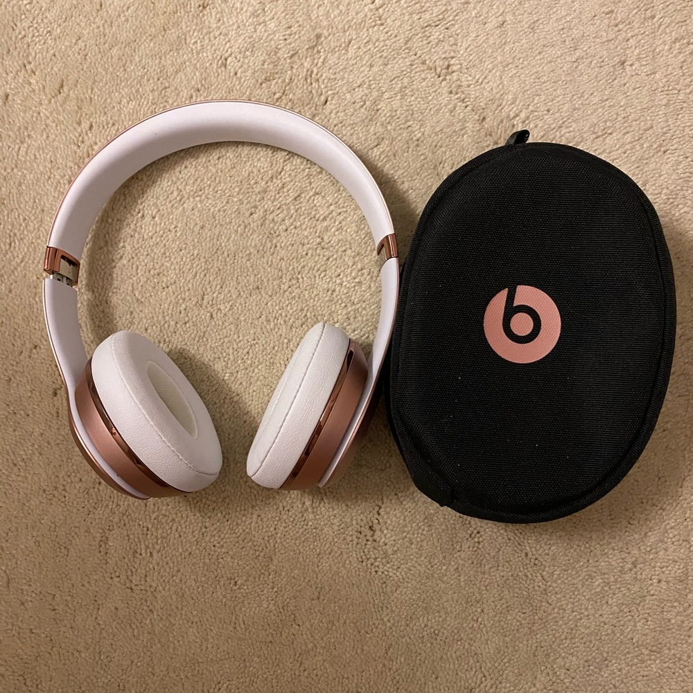 Beats Solo Wireless